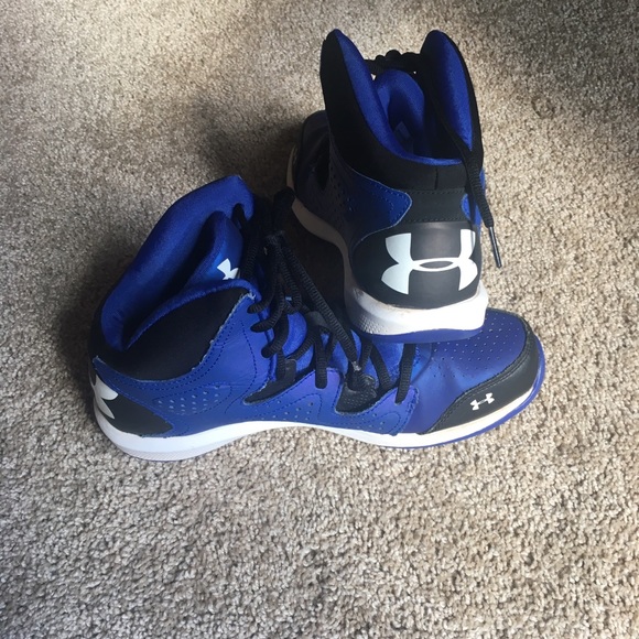 under armour high ankle shoes